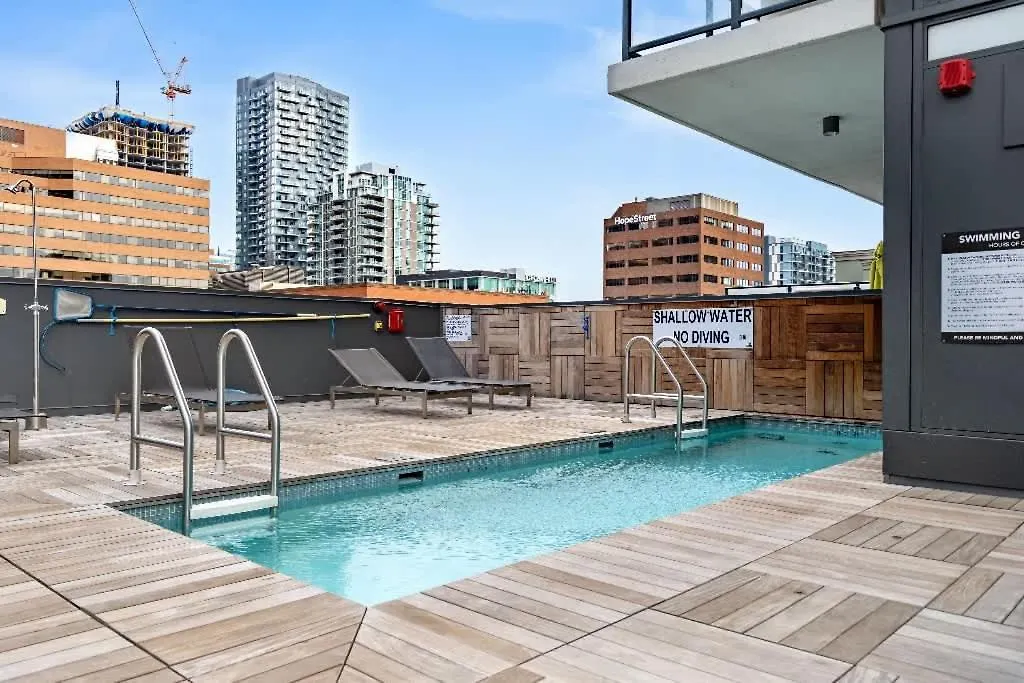 Miso 2 Bd - Skyline View Patio Gym Pool & Ac Villa Calgary Canada