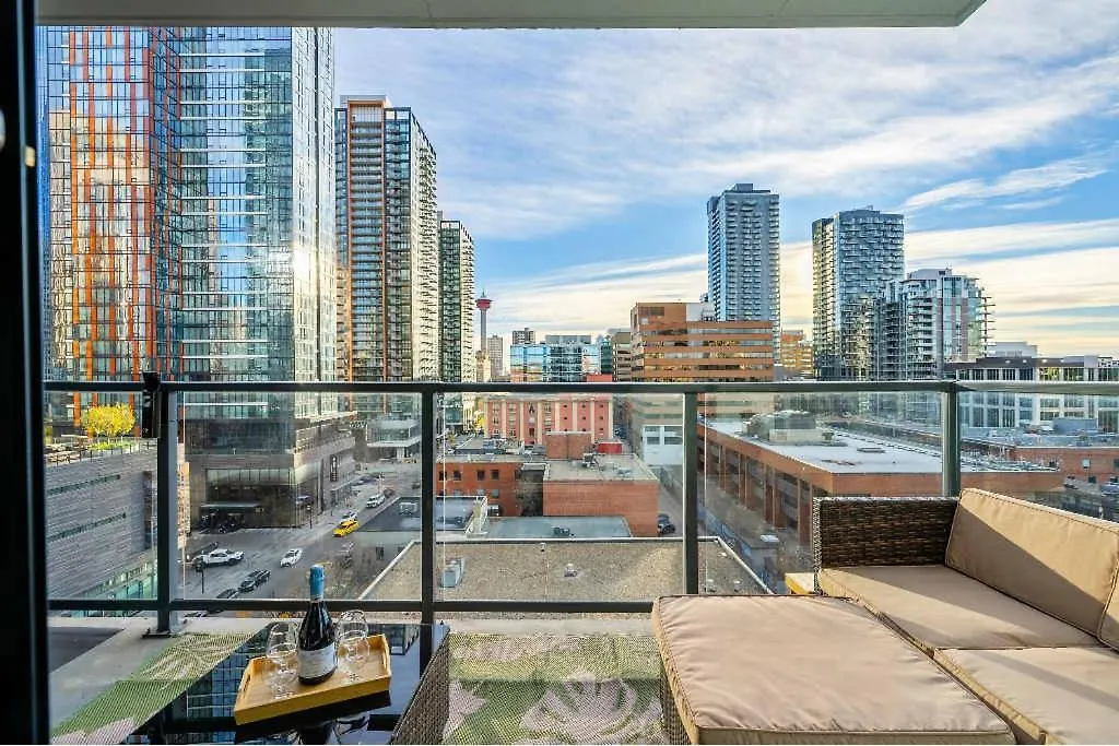 Miso 2 Bd - Skyline View Patio Gym Pool & Ac Villa Calgary Holiday home
