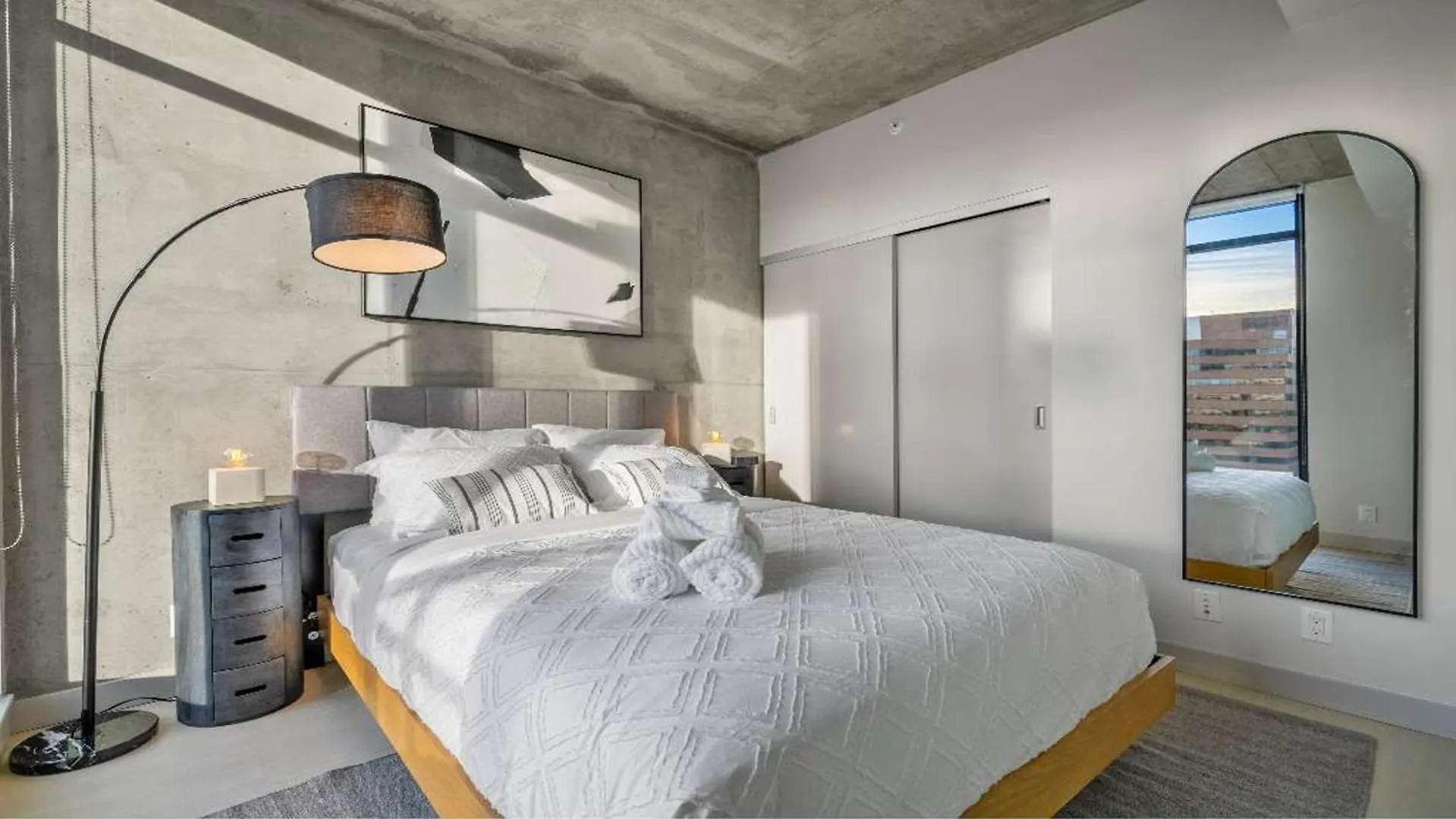 Miso 2 Bd - Skyline View Patio Gym Pool & Ac Villa Calgary Canada